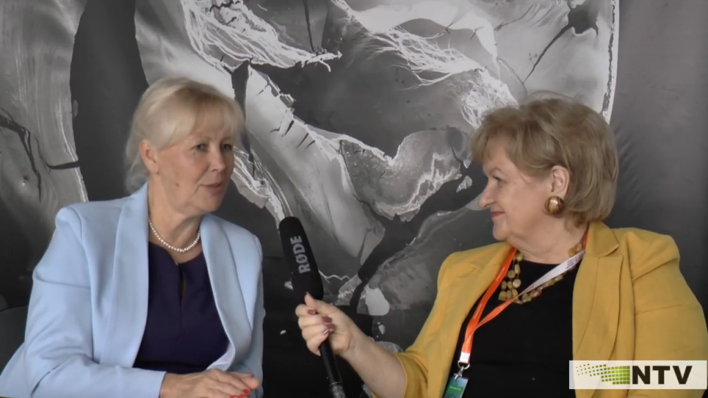 Krystyna Maciąg rozmawia z Natalią Ślipińską-Sowicką na Alternatywnym Festiwalu 2017