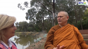 Australijski buddysta - Bhante Sujato - rozmowa w ośrodku buddyjskim w Australii